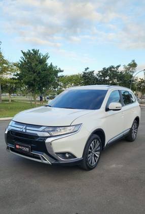 MITSUBISHI OUTLANDER 2.0 MIVEC GASOLINA GLS AUTOMÁTICO MITSUBISHI OUTLANDER 2.0 MIVEC GASOLINA GLS AUTOMÁTICO